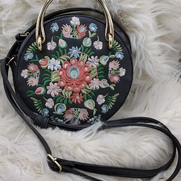 Round Black Embroidered Crossbody Bag – Boho Chic - Picture 8 of 11